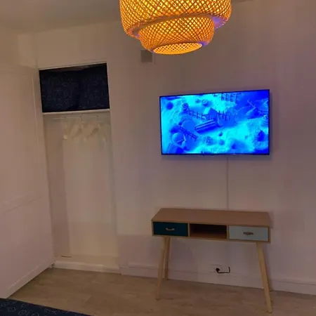 L Effet 70m2 Avec 2 Doubles Avec Parking 1 Voiture Gratuit, Netflix Disponible, Lits Faits A L Arrive Serviettes De Toilettes Fournies Dieppe