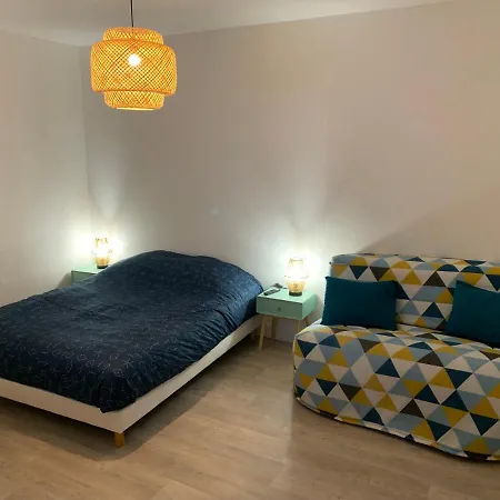 L Effet 70m2 Avec 2 Doubles Avec Parking 1 Voiture Gratuit, Netflix Disponible, Lits Faits A L Arrive Serviettes De Toilettes Fournies דירה דייפ